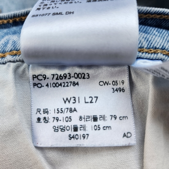 Levi's Ribecage Premium Straight Tango Light Wash Crop Jeans - Picture 8 of 14